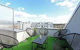 Staywin Apartments